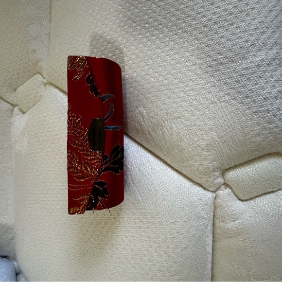 Elegant Red Silk Lipstick holder with Embroidered Design - Picture 1 of 2